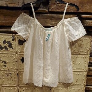 NWT Maurices White Off-Shoulder Lace Top sz M